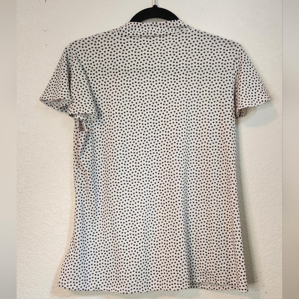 Adrianna Papell‎ White w/ Black Squares Faux Wrap Shirt w/ Cape Sleeves, Small - Picture 2 of 8